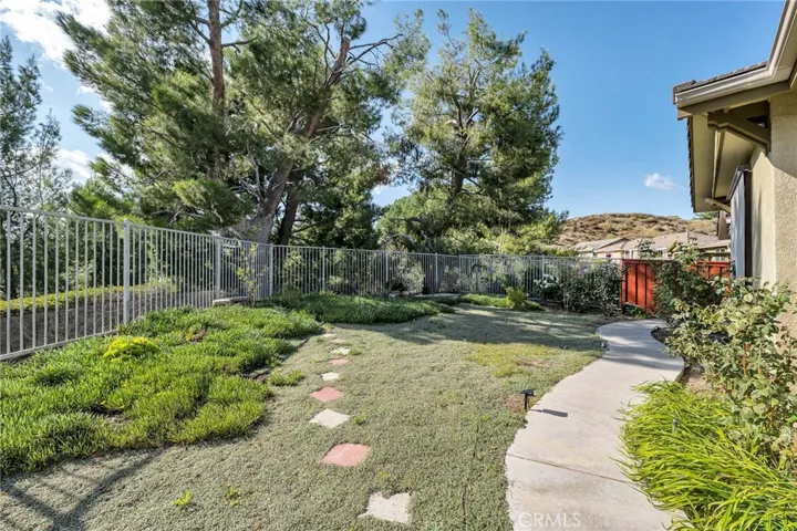 26511 Honorine Court, Newhall, California 91321