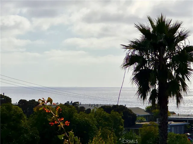 682 Glenneyre Street, Laguna Beach, California 92651
