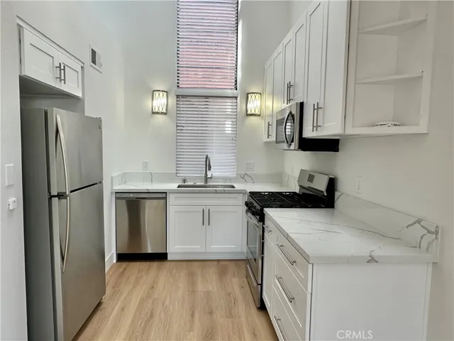 682 Glenneyre Street, Laguna Beach, California 92651