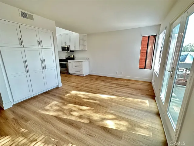 682 Glenneyre Street, Laguna Beach, California 92651