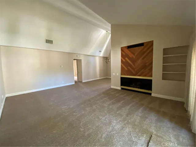 31556 Agoura Road 7, Westlake Village, California 91361