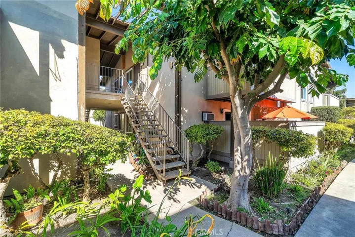 23326 Sesame Street Unit F, Torrance, California 90502