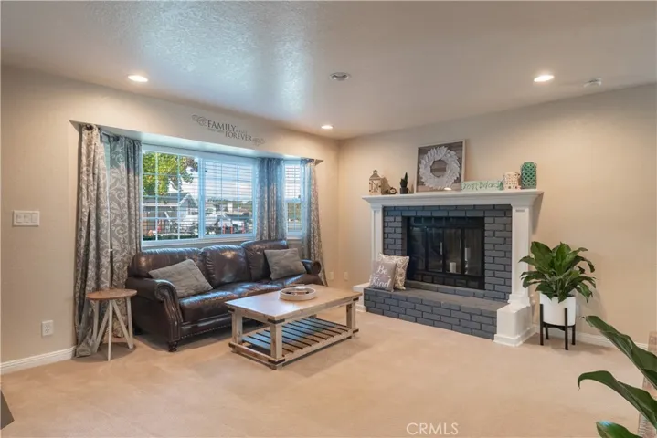 1902 Tulipwood Drive, Paso Robles, California 93446