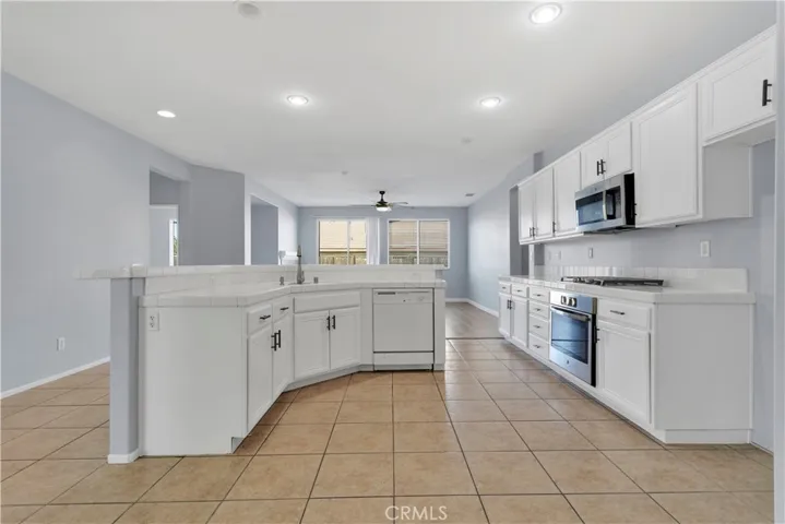 13416 Morningside Street, Hesperia, California 92344