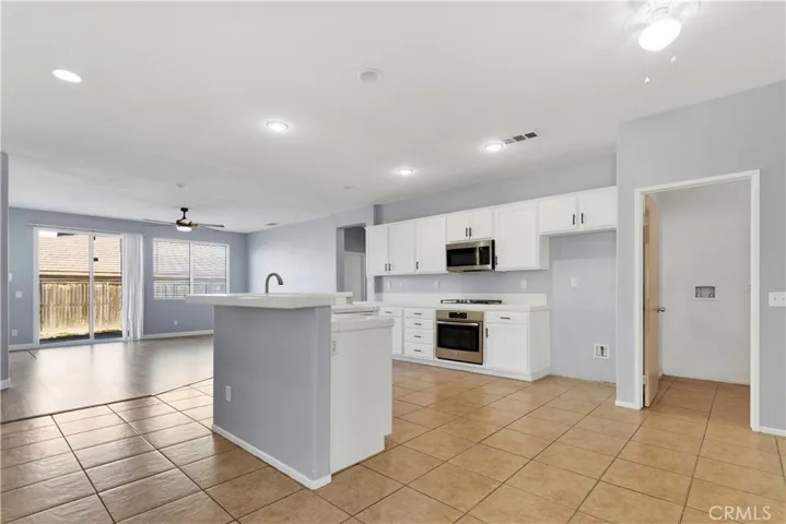 13416 Morningside Street, Hesperia, California 92344