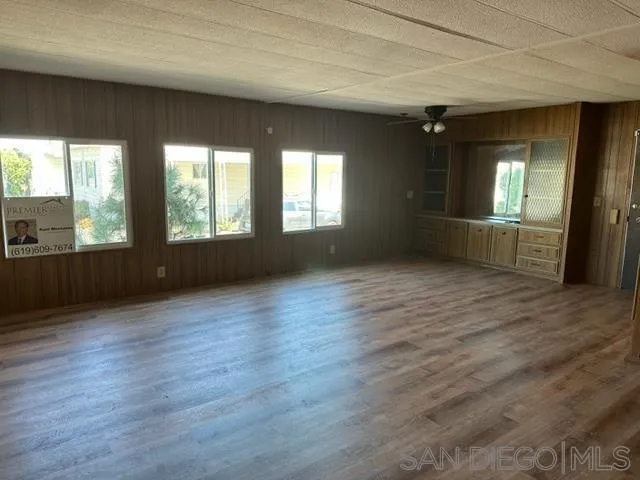 Living​​‌​​​​‌​​‌‌​‌‌​​​‌‌​‌​‌​‌​​​‌​​ Room