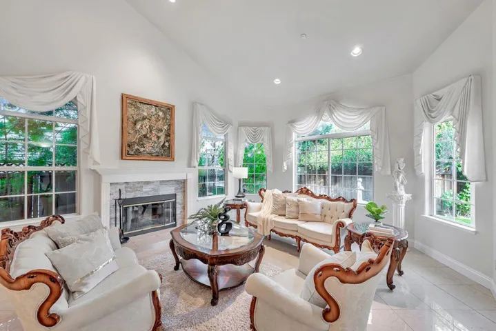 751 Pecan Way, Campbell, California 95008