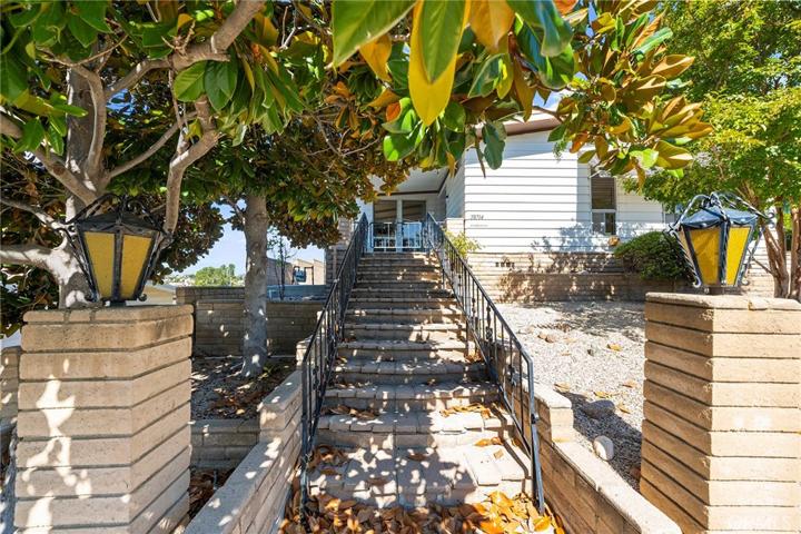28714 Calle De La Paz, Murrieta, California 92563