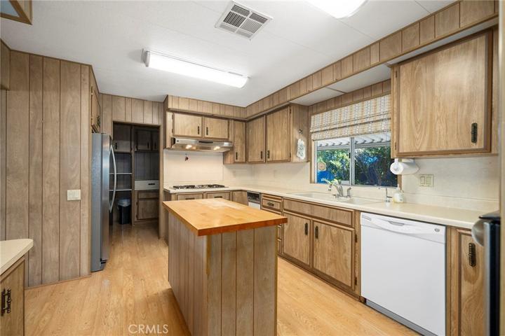 28714 Calle De La Paz, Murrieta, California 92563