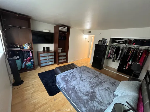 5412 Lindley Avenue 204, Encino, California 91316