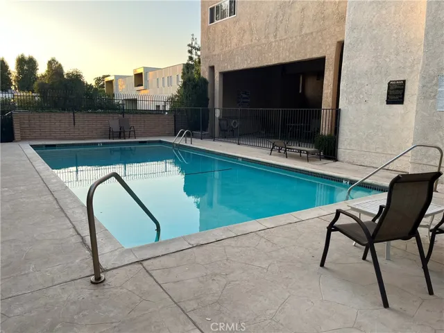 5412 Lindley Avenue 204, Encino, California 91316