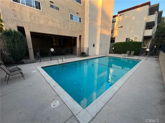 5412 Lindley Avenue 204, Encino, California 91316