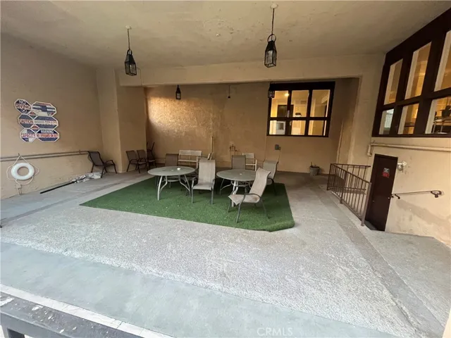 5412 Lindley Avenue 204, Encino, California 91316