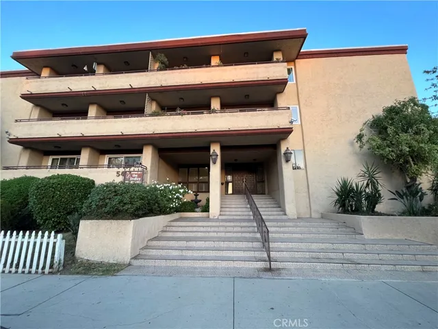 5412 Lindley Avenue 204, Encino, California 91316