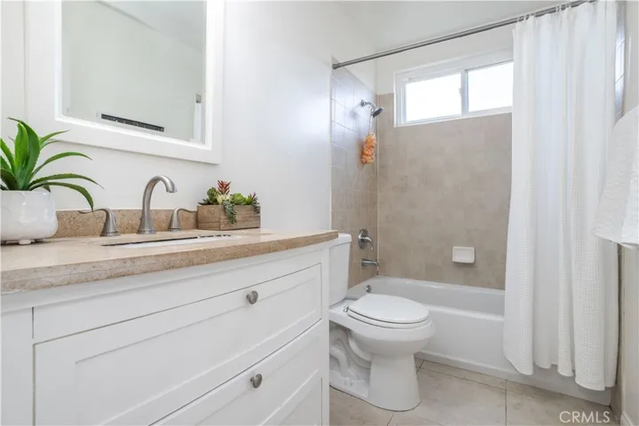 2053 Vera Court, Simi Valley, California 93063