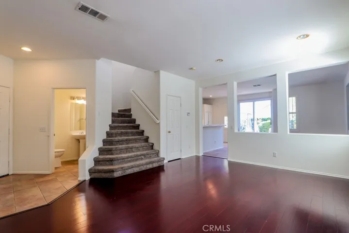 1868 Newport Terrace, San Pedro, California 90732