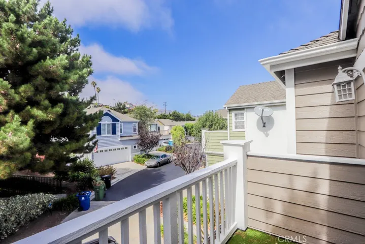 1868 Newport Terrace, San Pedro, California 90732