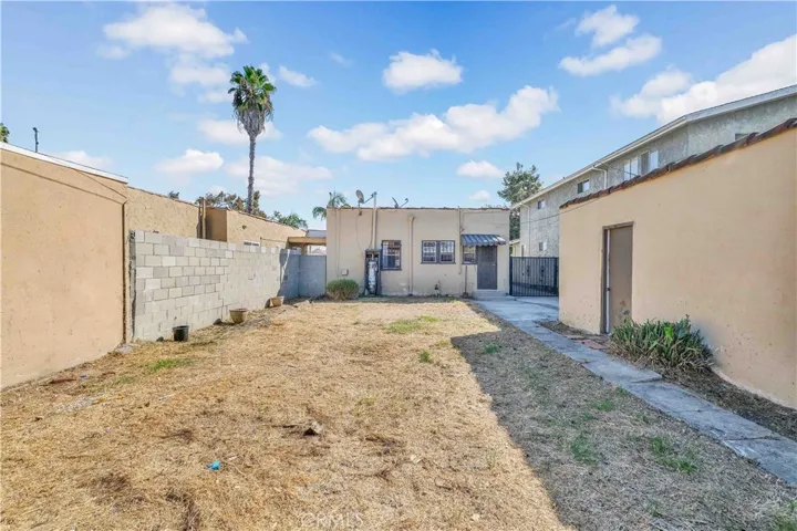 8753 Dalton Avenue, Los Angeles, California 90047