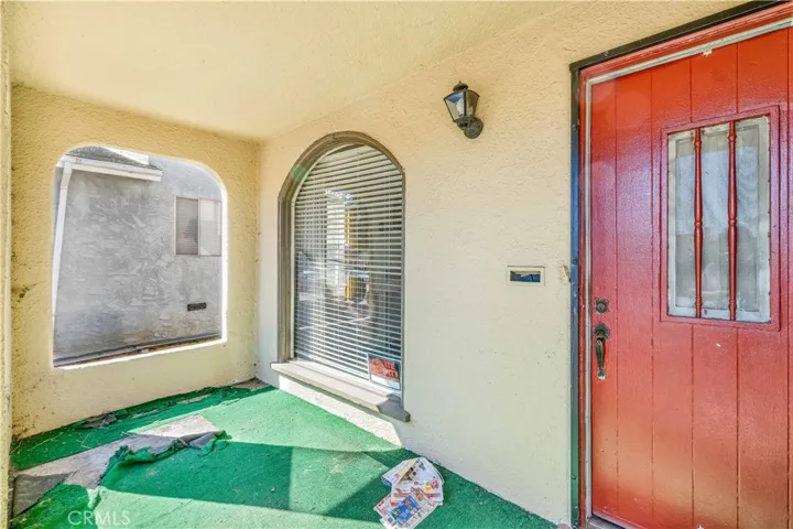 8753 Dalton Avenue, Los Angeles, California 90047