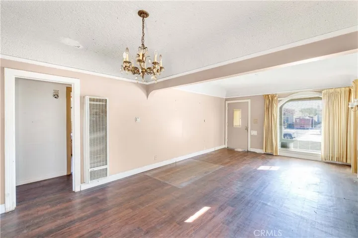 8753 Dalton Avenue, Los Angeles, California 90047