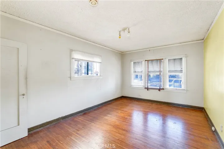 8753 Dalton Avenue, Los Angeles, California 90047