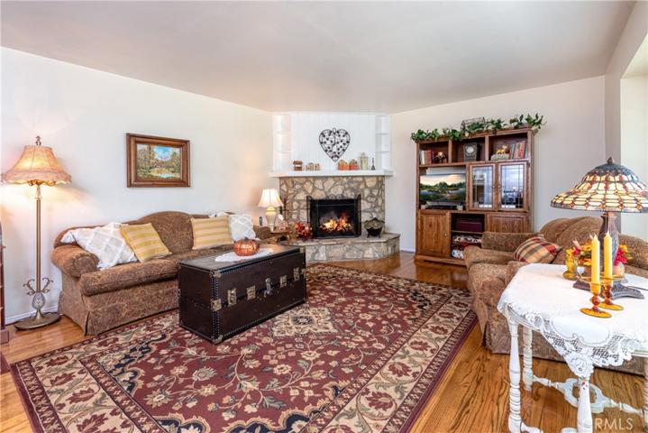 148 Rodeo Road, Glendora, California 91741