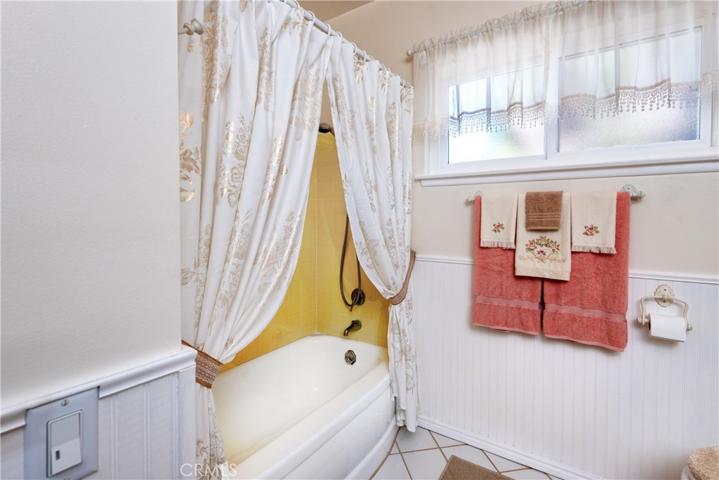 148 Rodeo Road, Glendora, California 91741