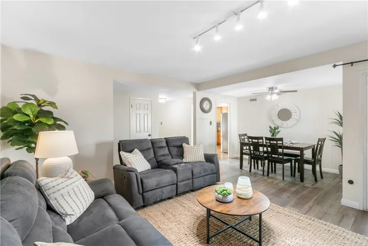 1217 West 213th Street, Torrance, California 90502