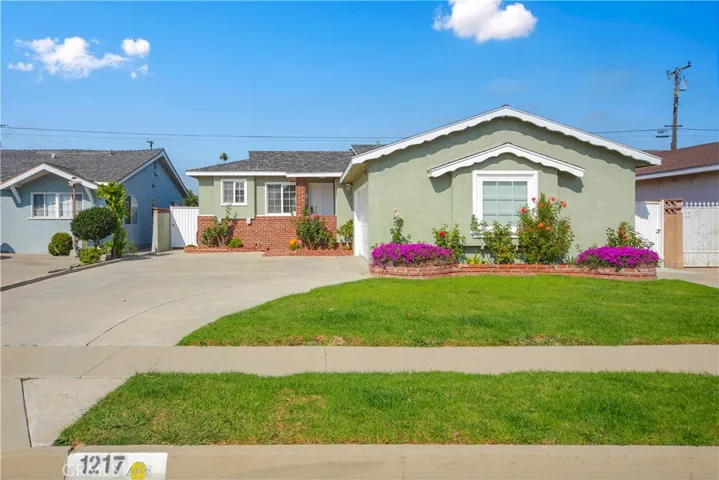 1217 West 213th Street, Torrance, California 90502