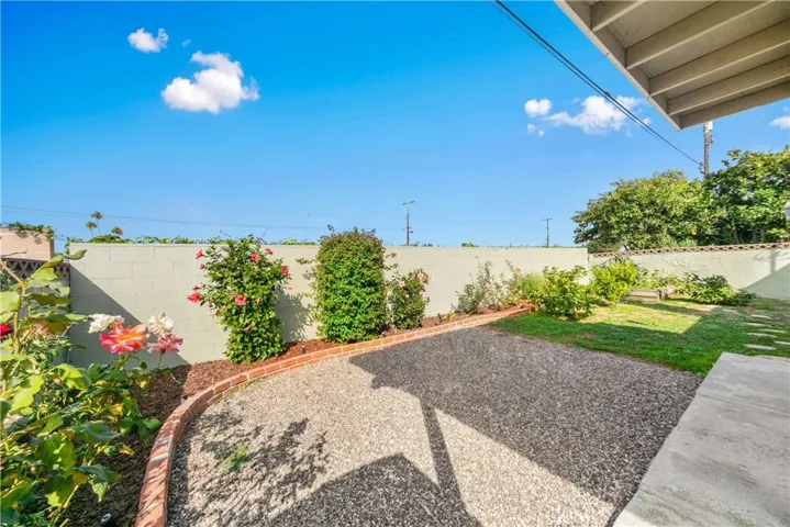 1217 West 213th Street, Torrance, California 90502
