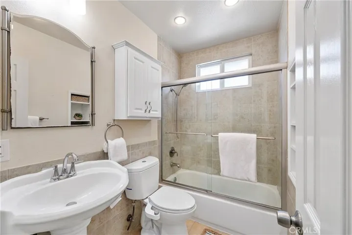 1217 West 213th Street, Torrance, California 90502
