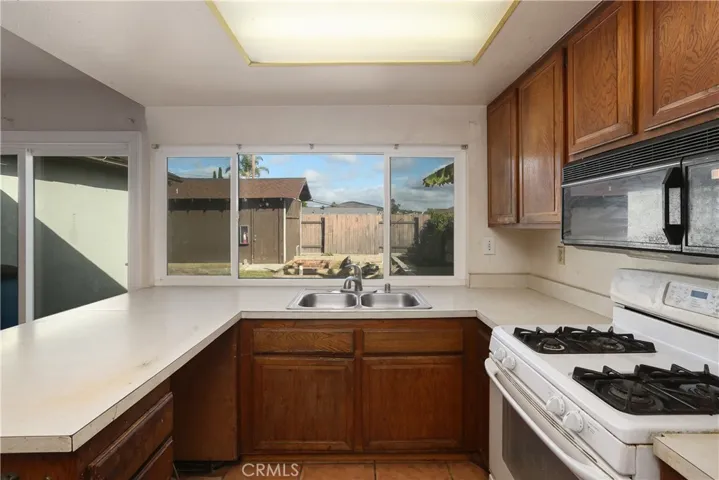 1811 Lebuan Drive, Lemon Grove, California 91945