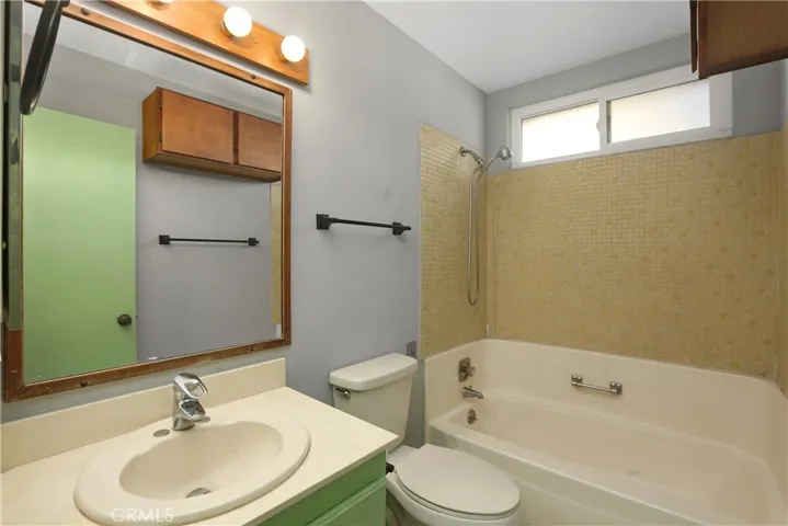 1811 Lebuan Drive, Lemon Grove, California 91945