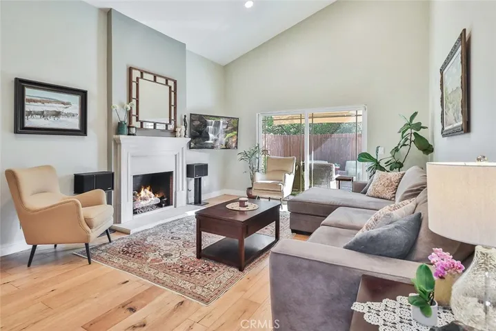 3933 Patrick Henry Place, Agoura Hills, California 91301