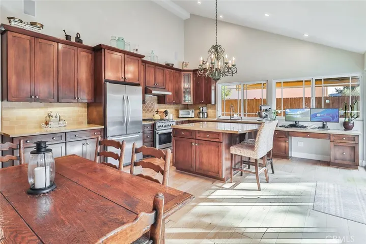 3933 Patrick Henry Place, Agoura Hills, California 91301