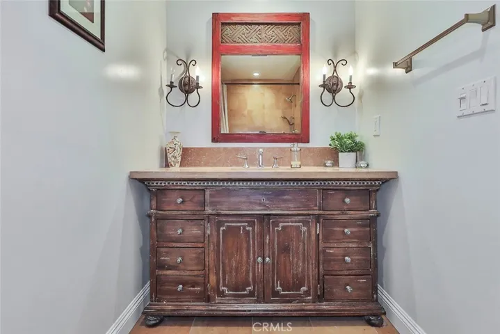 3933 Patrick Henry Place, Agoura Hills, California 91301