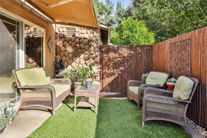 3933 Patrick Henry Place, Agoura Hills, California 91301