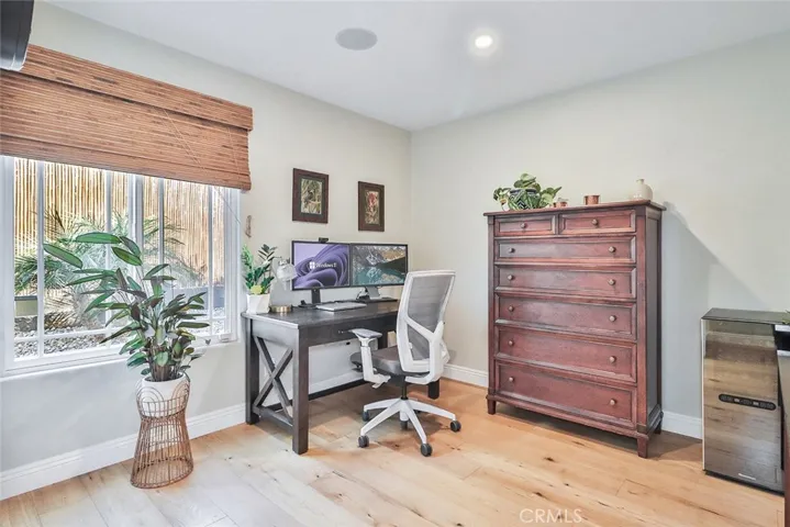3933 Patrick Henry Place, Agoura Hills, California 91301