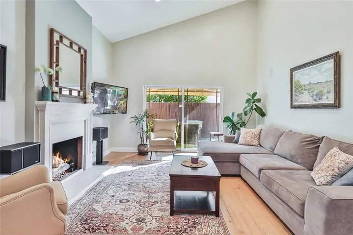 3933 Patrick Henry Place, Agoura Hills, California 91301