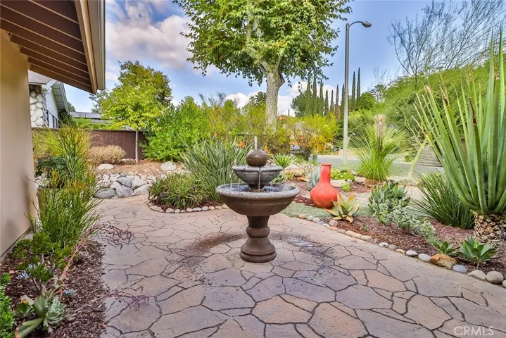 3933 Patrick Henry Place, Agoura Hills, California 91301