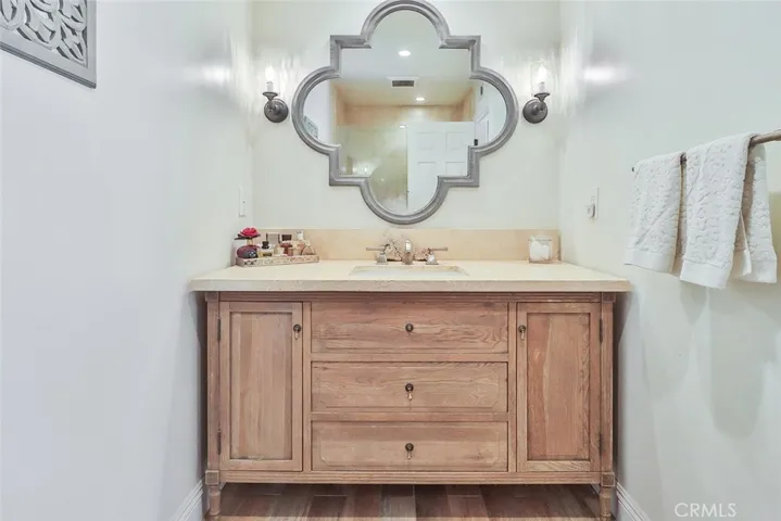 3933 Patrick Henry Place, Agoura Hills, California 91301