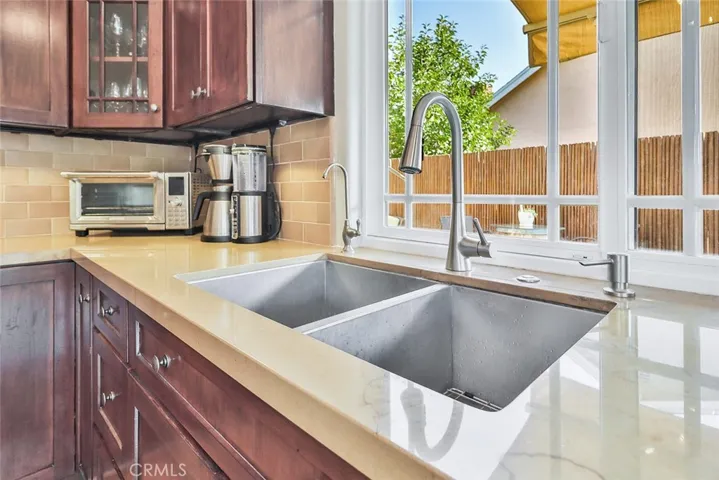 3933 Patrick Henry Place, Agoura Hills, California 91301