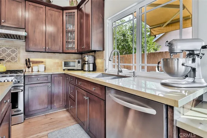 3933 Patrick Henry Place, Agoura Hills, California 91301