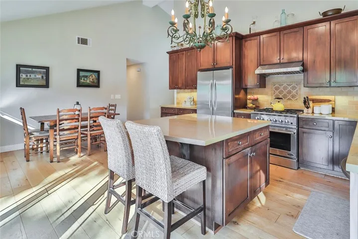 3933 Patrick Henry Place, Agoura Hills, California 91301