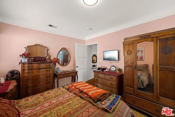 4263 Le Bourget Avenue, Culver City, California 90232