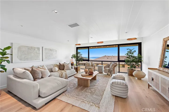 25 Blue Lagoon, Laguna Beach, California 92651