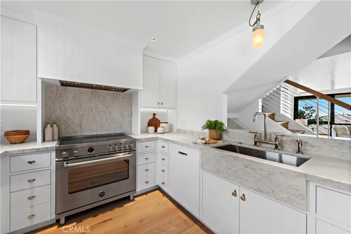 25 Blue Lagoon, Laguna Beach, California 92651