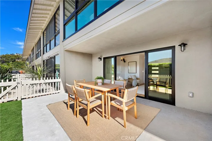 25 Blue Lagoon, Laguna Beach, California 92651