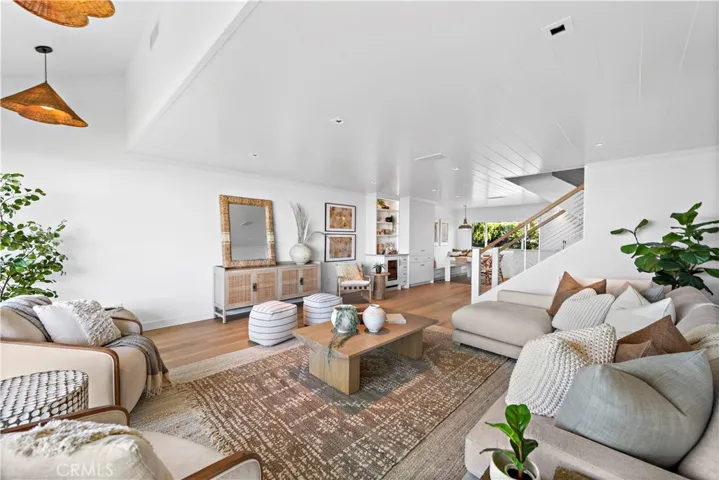 25 Blue Lagoon, Laguna Beach, California 92651