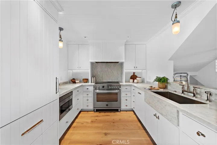 25 Blue Lagoon, Laguna Beach, California 92651